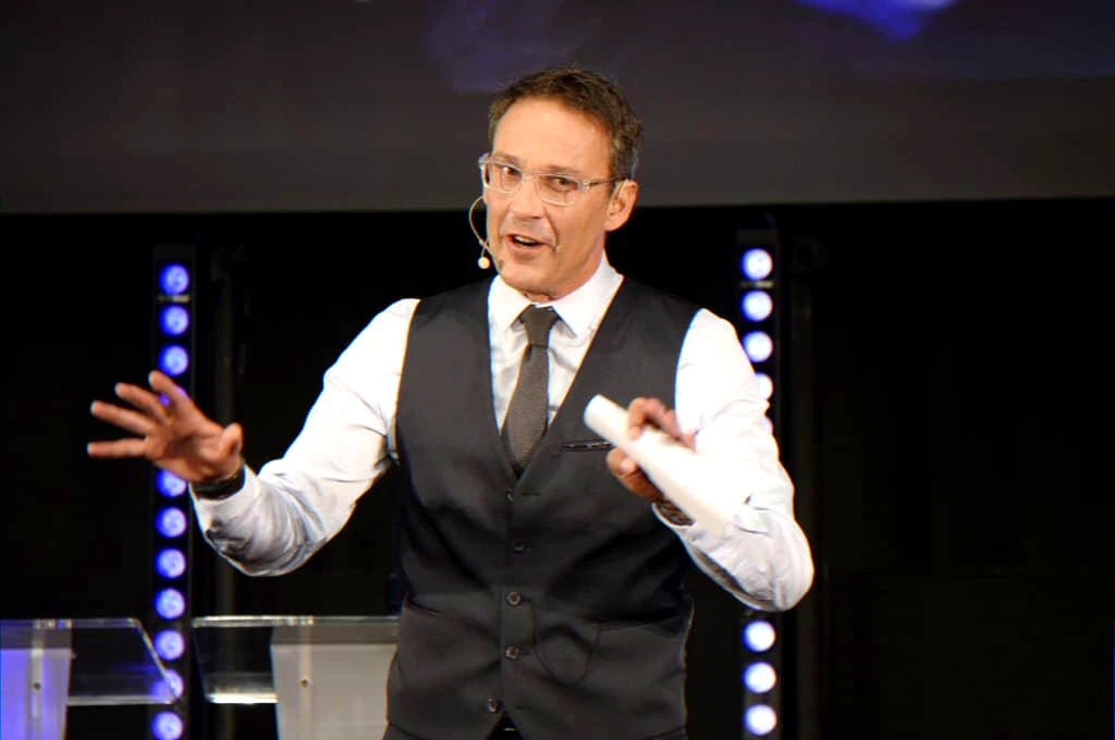 Déprogrammation M6 : « On n’est pas d’accord ! » remplacé par une rediffusion pour raisons juridiques