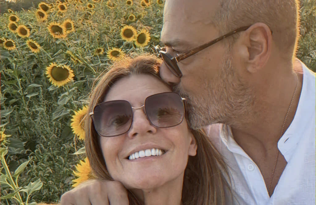 Article on a marriage two days before a partner's death and the denial of inheritance rumors