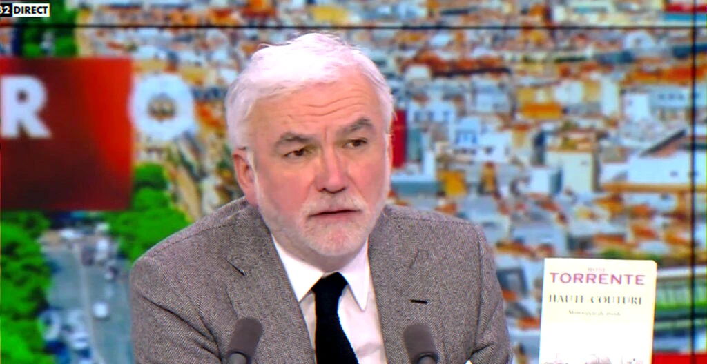 news channel crisis internal polarization support and chronology dispute