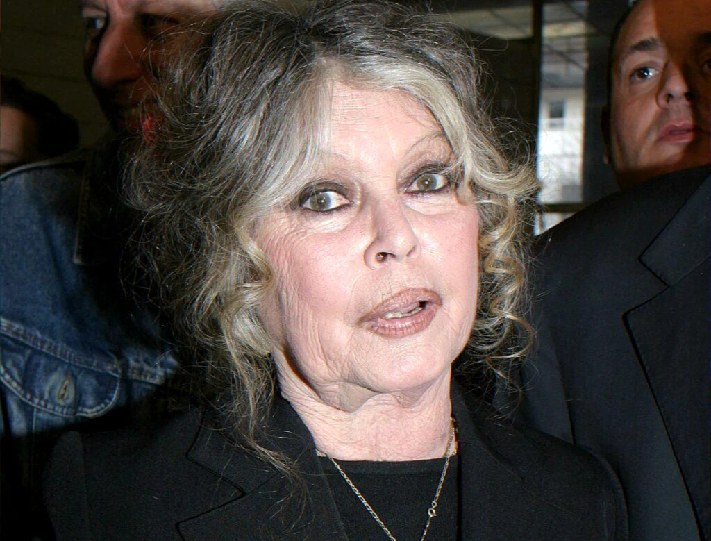 Saint-Roch memorial mass and Vatican apology over 1958 Expo photo