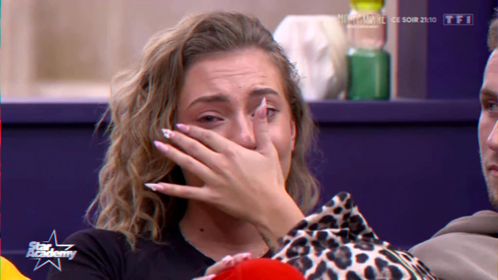 candidate télé‑crochet en larmes — critique, drame et résilience