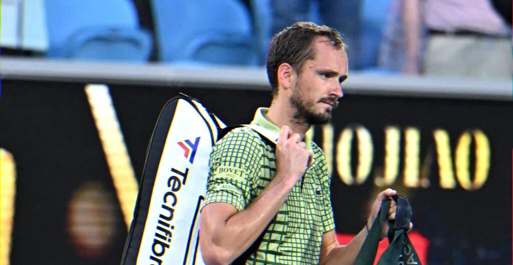 dubai-tennis-final-declared-without-match-as-airport-closures-cancel-700-plus-flights