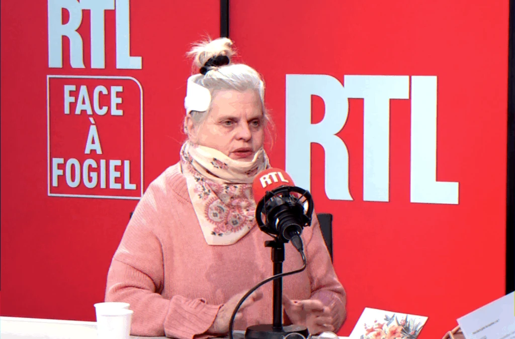 Actress confirmed for Les Enfoirés 2026 to appear via prerecorded backstage sketches during convalescence