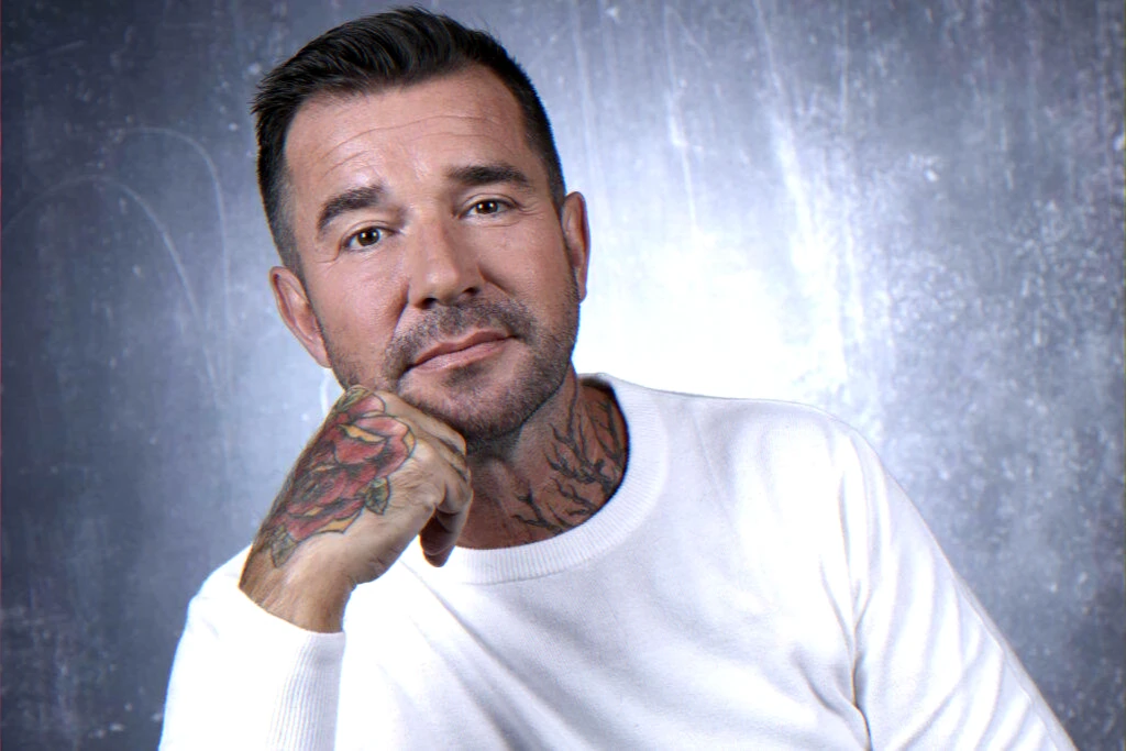 Father thanks emergency teams after child's fall and hospitalization