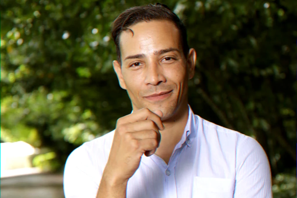 fidelite-professionnelle-20-ans-carriere-media-radio-tv-theatre