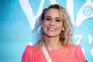 Former Miss France testimony on toxic relationships and recovery