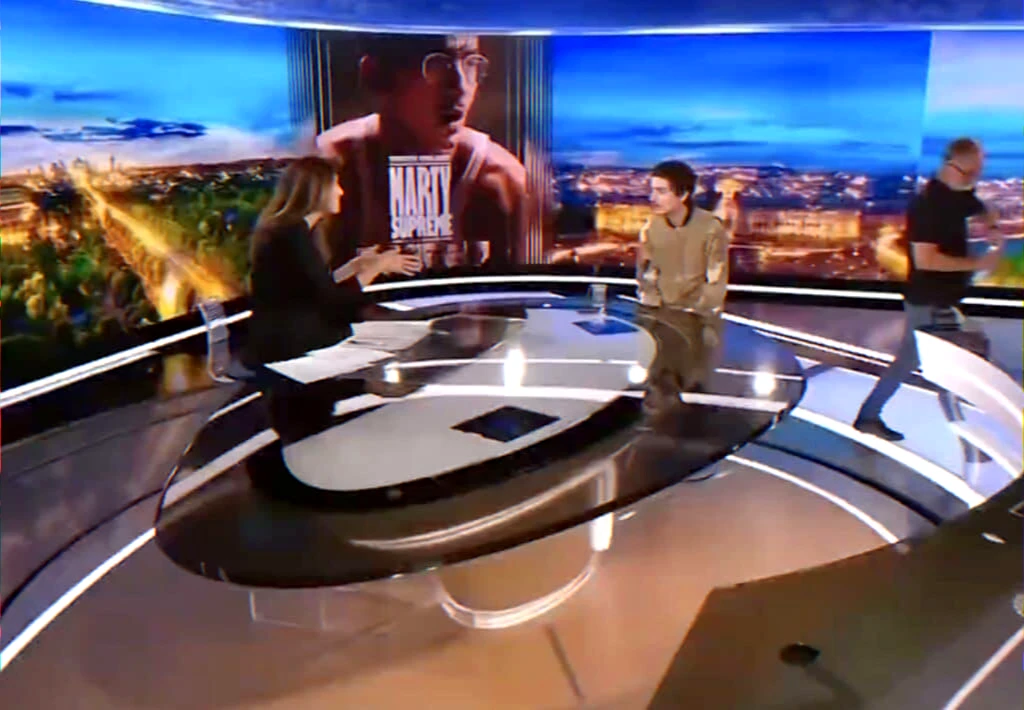 Marty Supreme interview backstage — tutoiement vs vouvoiement debate