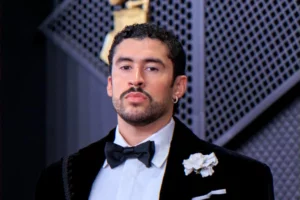 Sécurité mi‑temps Super Bowl 2026 — rumeurs de gilet pare‑balles et renforcement de la protection de l'artiste