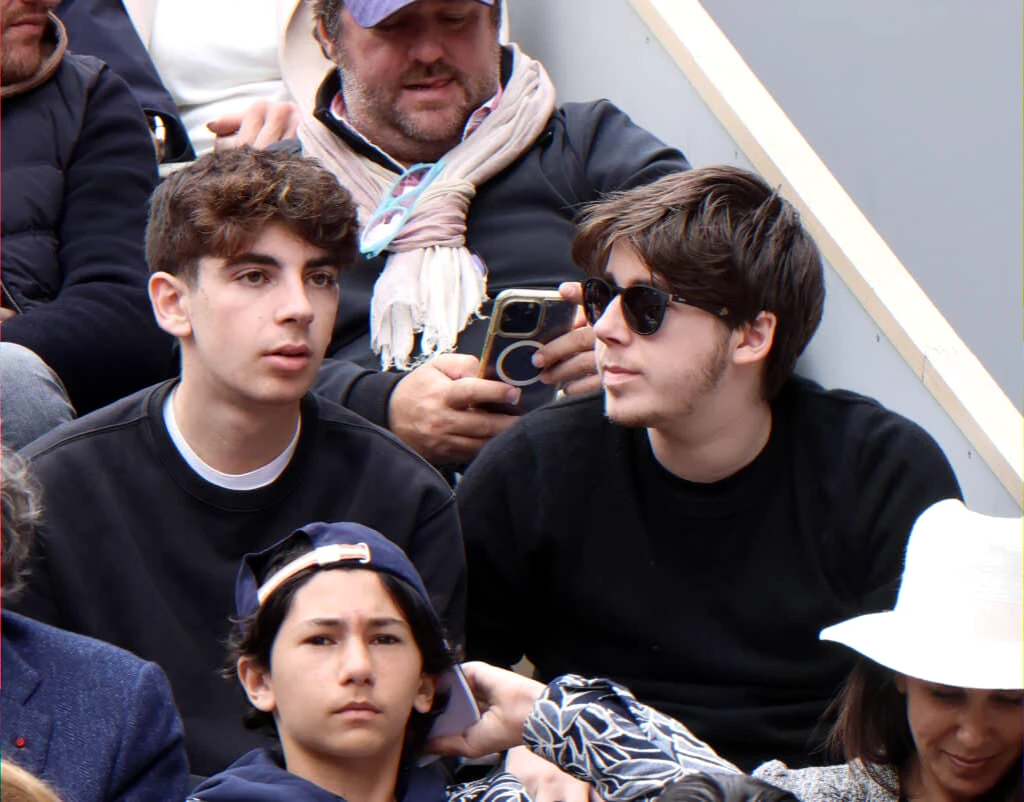 book-promotion-and-coffee-note-amid-media-allegations