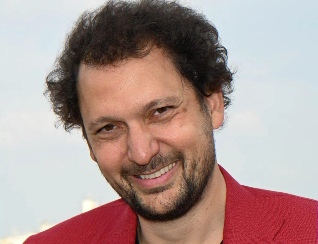 Alerte arnaque deepfake IPTV — retraité perd 16 500 €