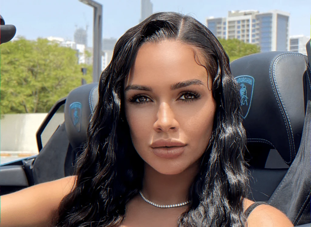 Polémique influenceurs Dubaï et menace de travel ban