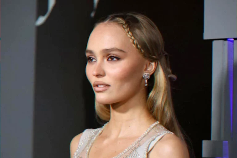 actrice et mannequin entretien maternité lien familial carrière