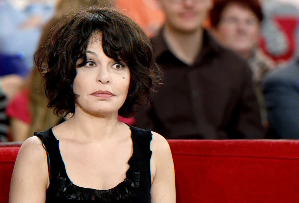 Obituary — inhumation at Montmartre of a prominent French radio personality