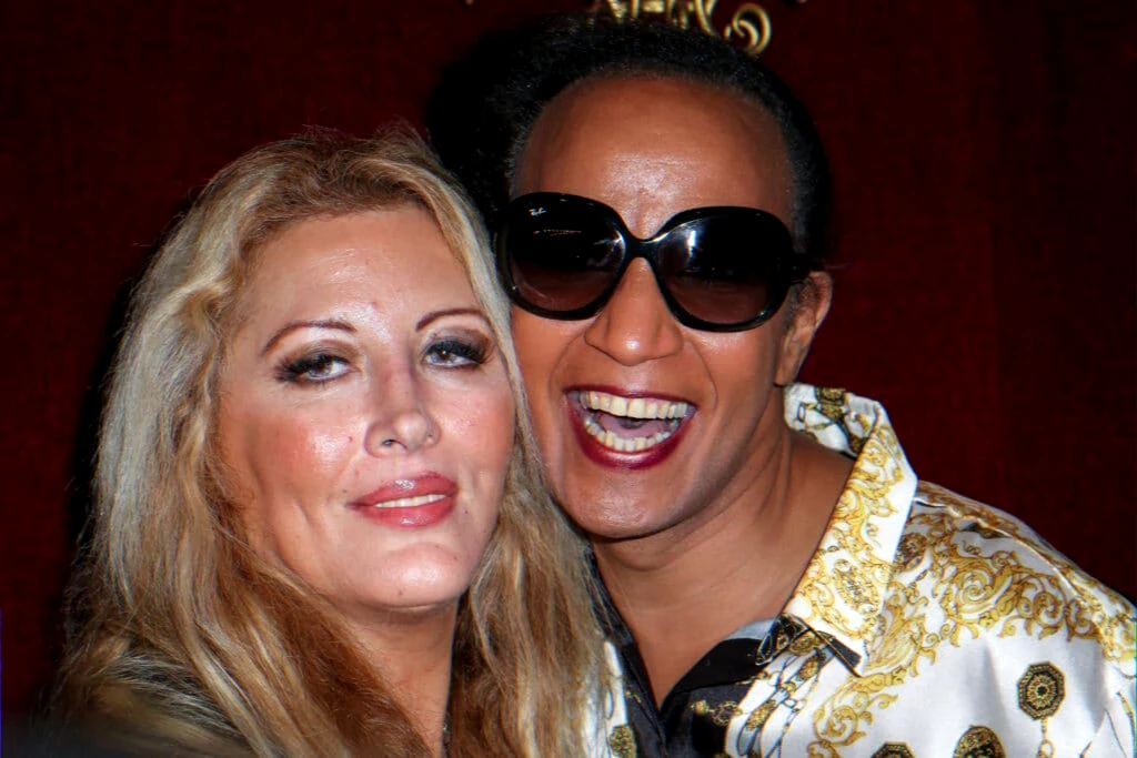 Investigation into death of a former reality TV star amid debate over media exploitation