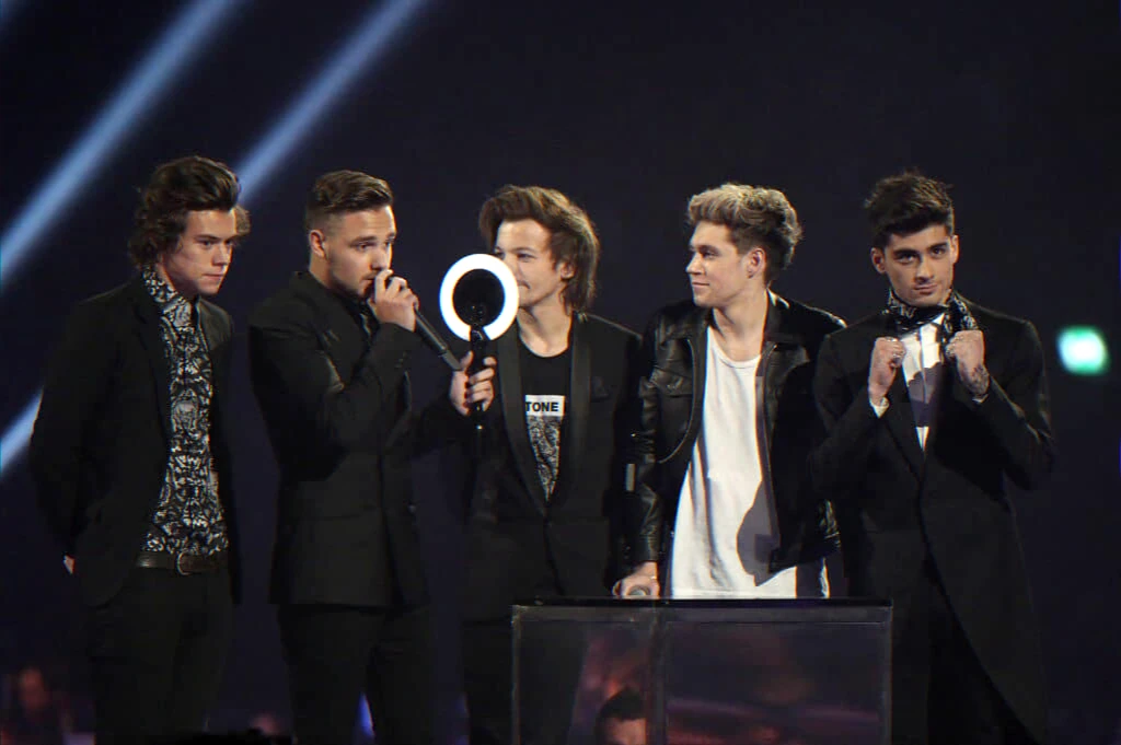 pop music public grief and band solidarity