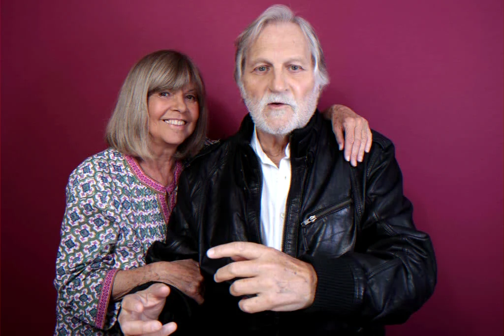 Patrimoine immobilier du couple artistique — châteaux, maisons de caractère et hangar