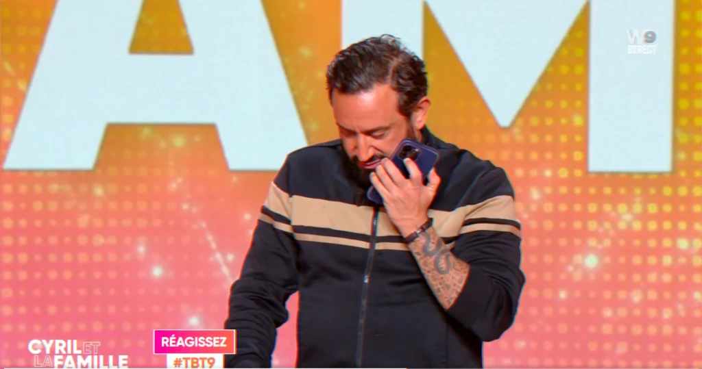 TV presenter calls his daughter live to wish her 15th birthday, a tender protective moment