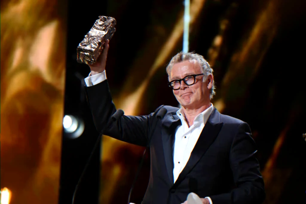 emotional interview about a father's posthumous letter at a film festival