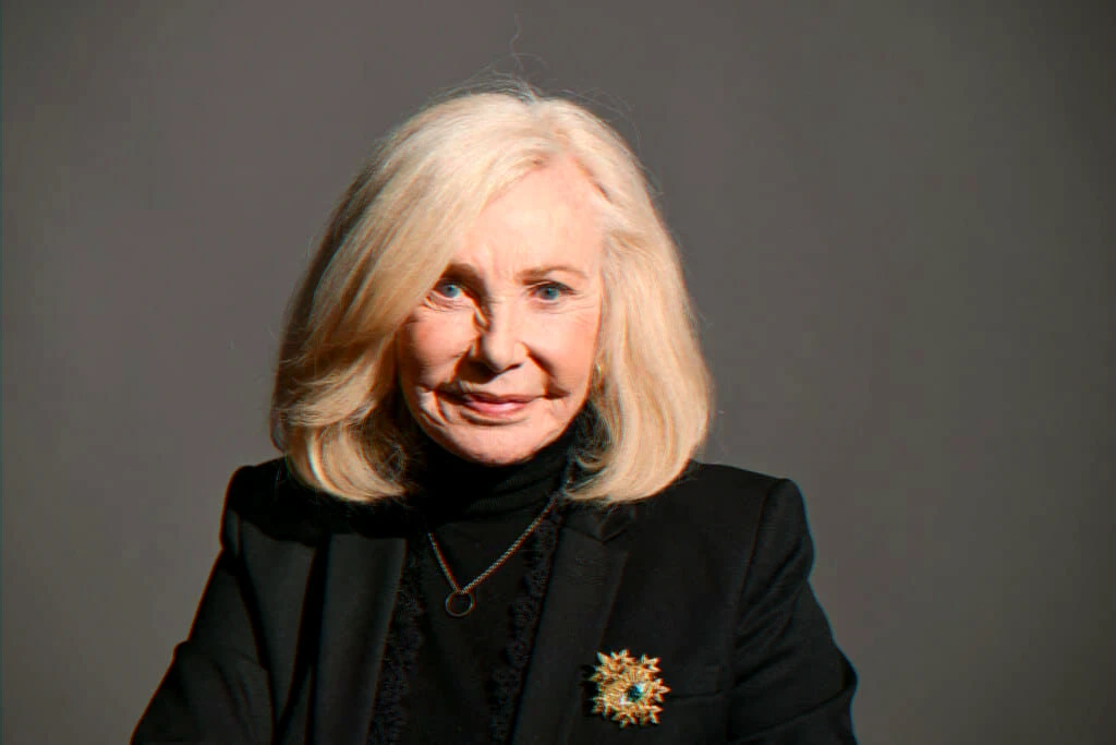 Return to childhood home in Cadenet, Luberon — rediscovery shared on Instagram