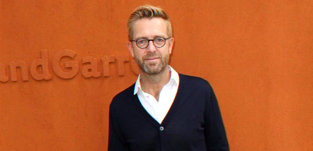 ex-presenter healing through painting, resilience and artistic rebirth