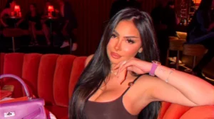 Annonce de grossesse d’une influenceuse sur les réseaux sociaux