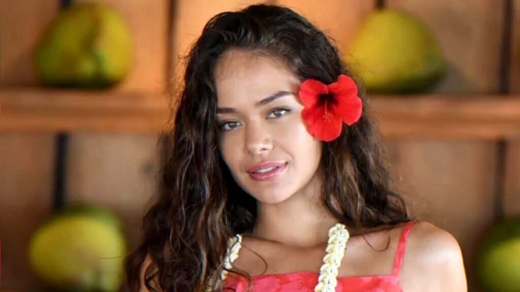 Titleholder appearance at a signing event sparks online controversy