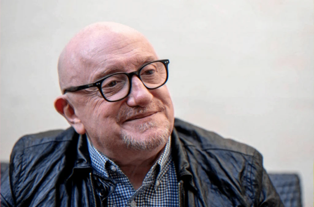 Attendee at the inauguration of rue Michel‑Blanc in Paris