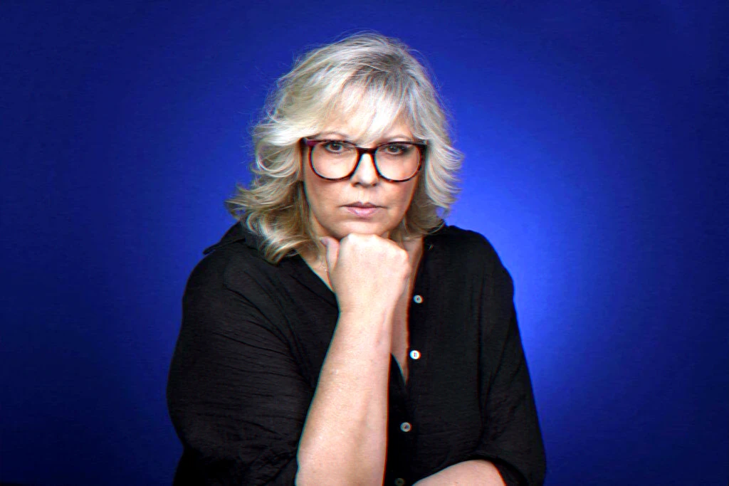 Television presenter joins W9 to host new prime-time music game 'On connaît la chanson'