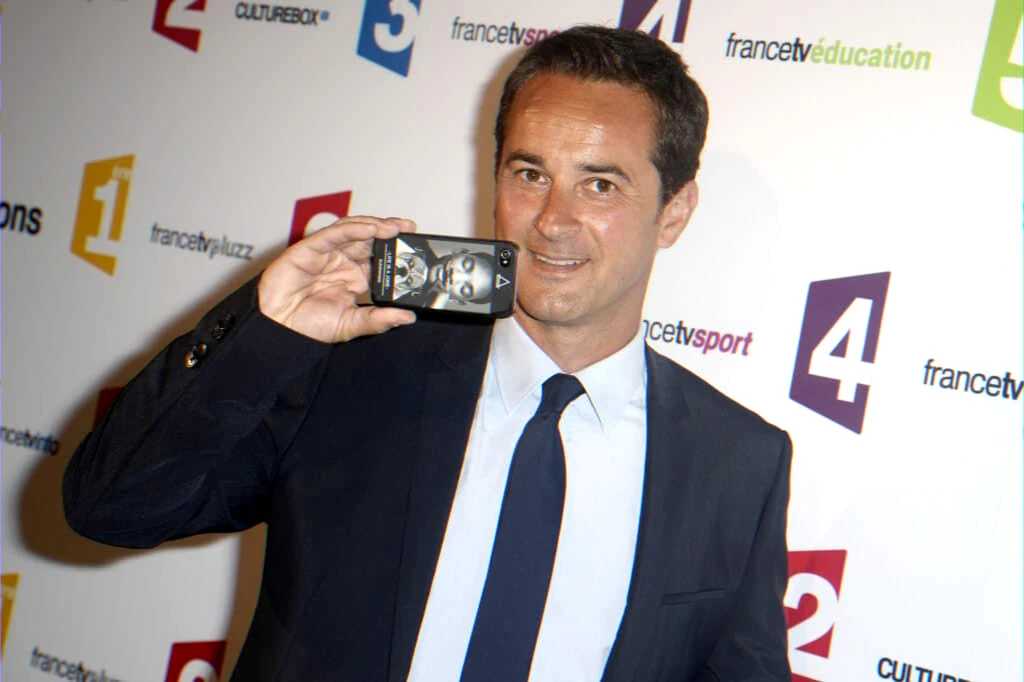 Départ d’un journaliste de France Télévisions relance le souvenir de son AVC