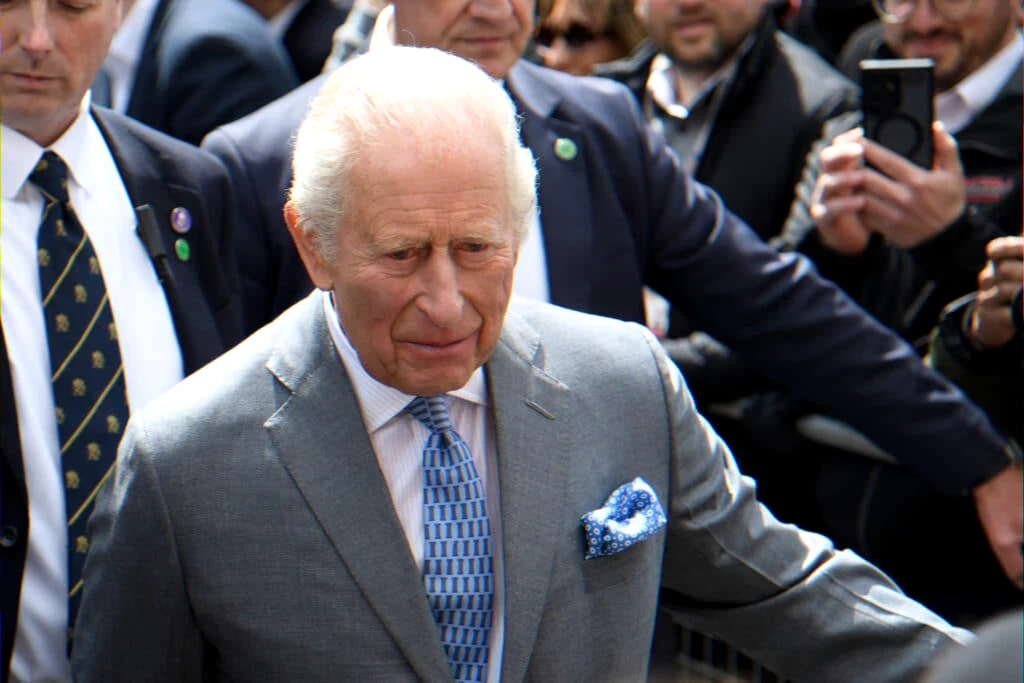 article-image-false-royal-death-announcement