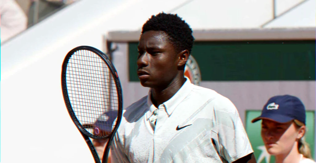 Roland-Garros 2026 young tennis prospect, third-round qualifier