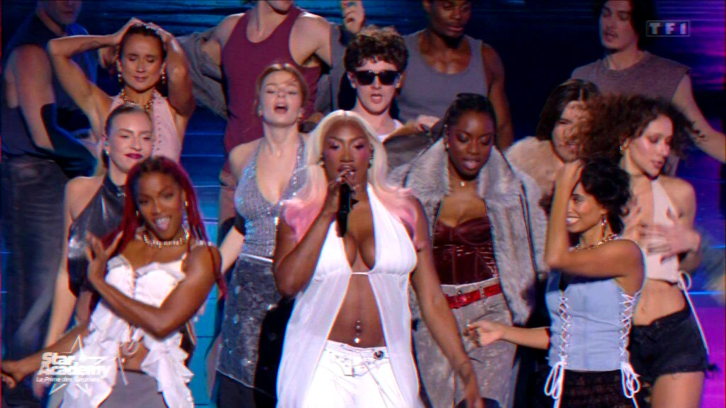 Stade de France concert onstage family moment