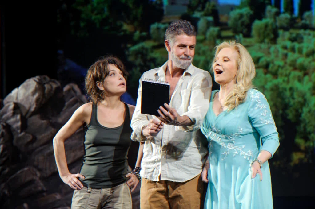 theatrical-tribute-stage-tribute-to-late-artists