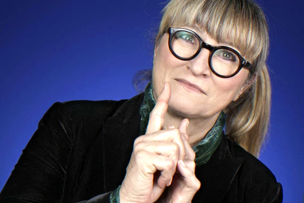 veteran television presenter profile for SocietyNews