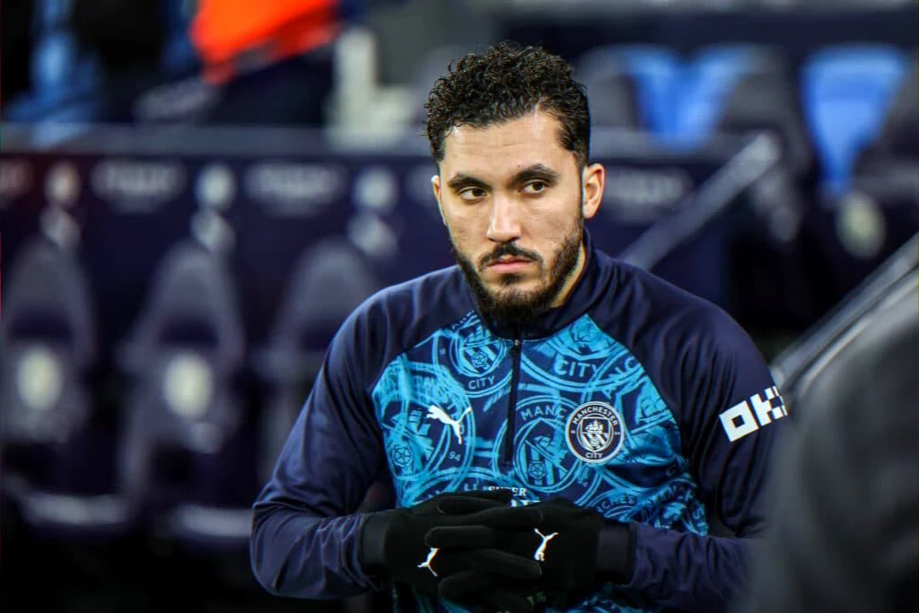 Clairefontaine visit – national team player's tense posture sparks viral reactions