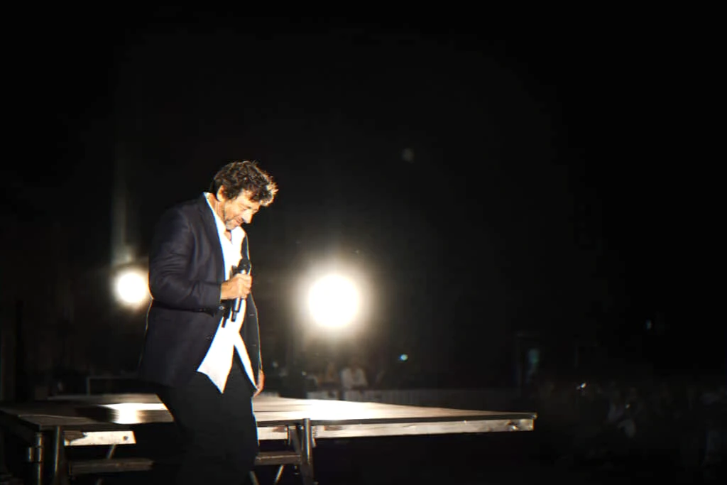stage-photo-for-article-on-artist-accusations-and-show-cancellations